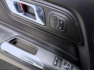 Ford Mustang bild 13