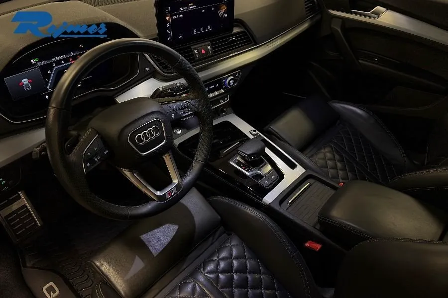Vehicle image 20