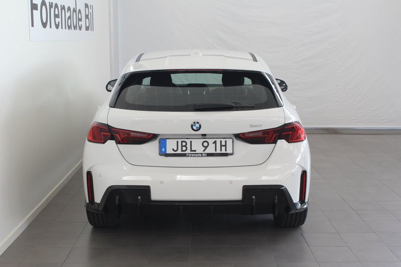 BMW 120 bild 12