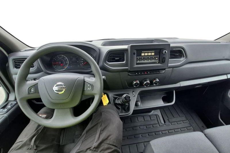 Nissan Interstar bild 11