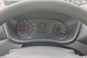 Nissan Interstar bild 15