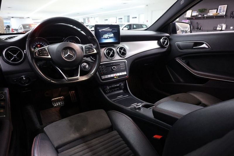 Mercedes GLA220 bild 15