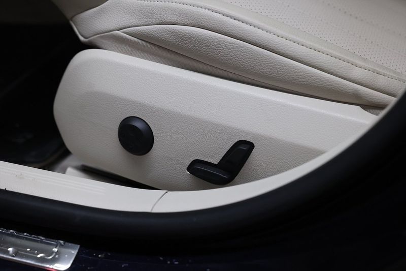 Mercedes E300 bild 16