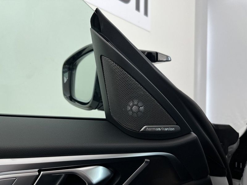 BMW i4 bild 9