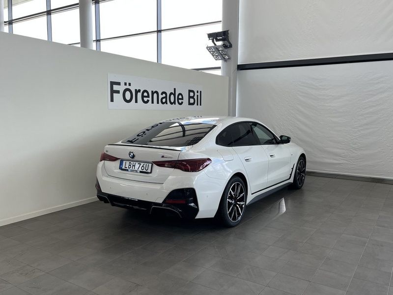 BMW i4 bild 14