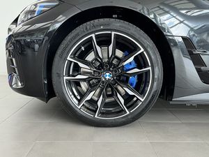 BMW i4 bild 4