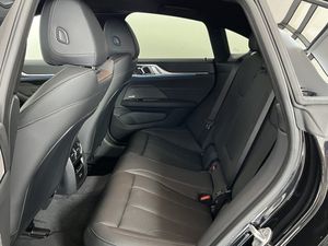 BMW i4 bild 11