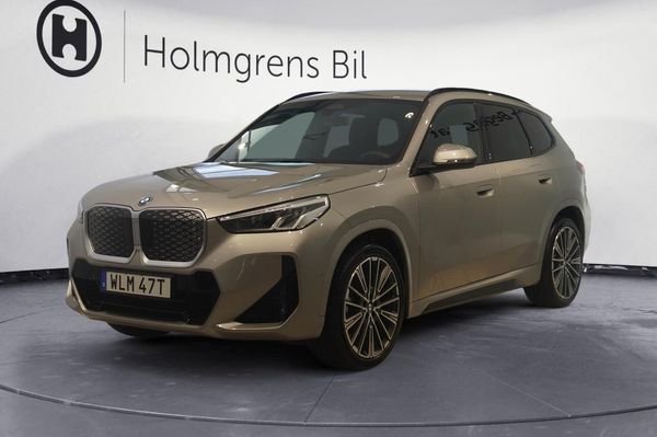 BMW iX1 eDrive20 M Sport Active Ed Drag Tonade Rutor DA - 2026