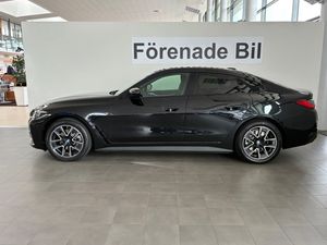 BMW i4 bild 3