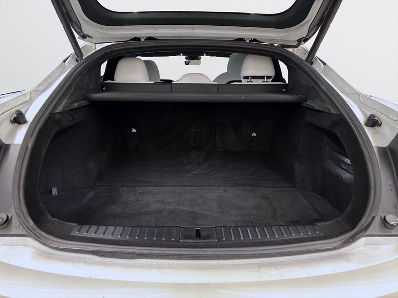 Tesla Model S bild 8