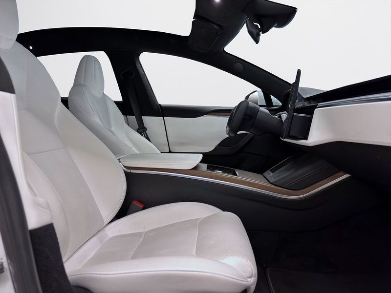 Tesla Model S bild 12