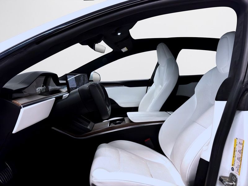 Tesla Model S bild 14