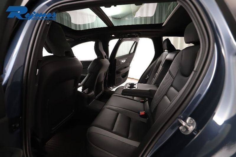 Volvo V60 bild 8