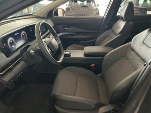 Nissan Ariya bild 7