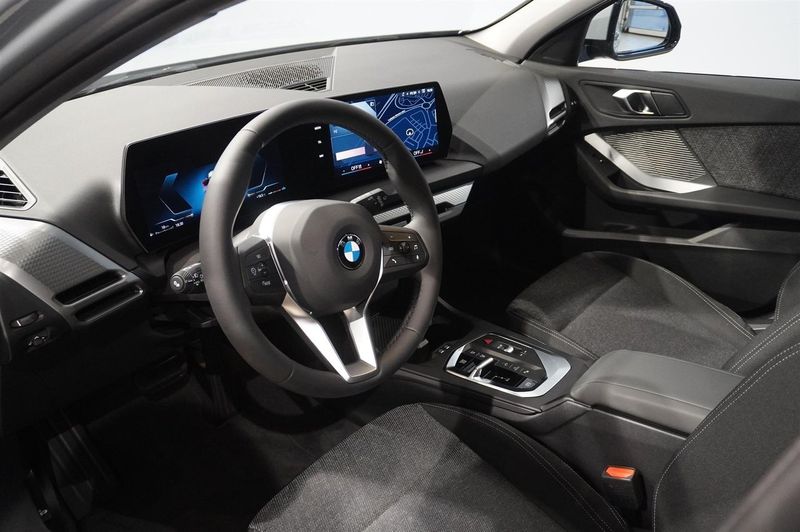 BMW 120 bild 2