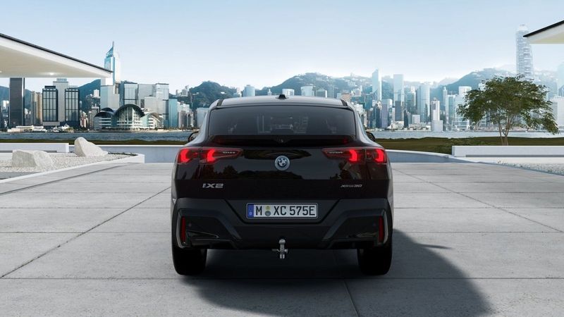 BMW iX2 bild 11