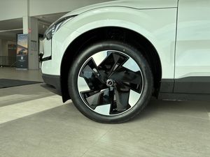 Volvo EX30 bild 5
