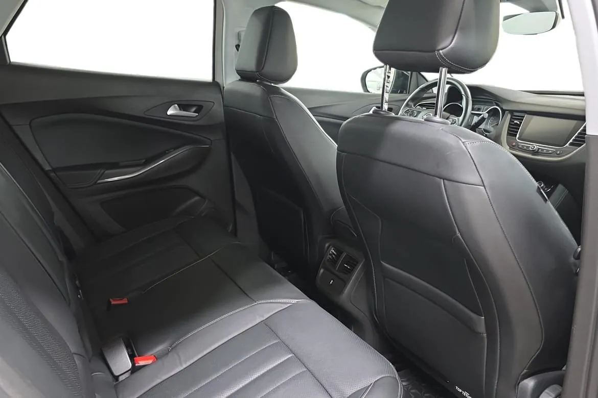 Vehicle image 20