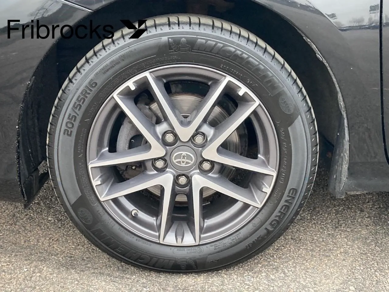 Vehicle image 13