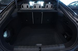 BMW i4 bild 14