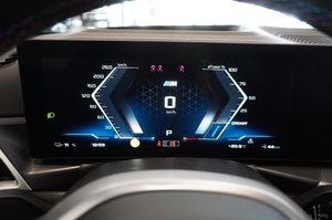 BMW i4 bild 11