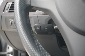 BMW 335 bild 14