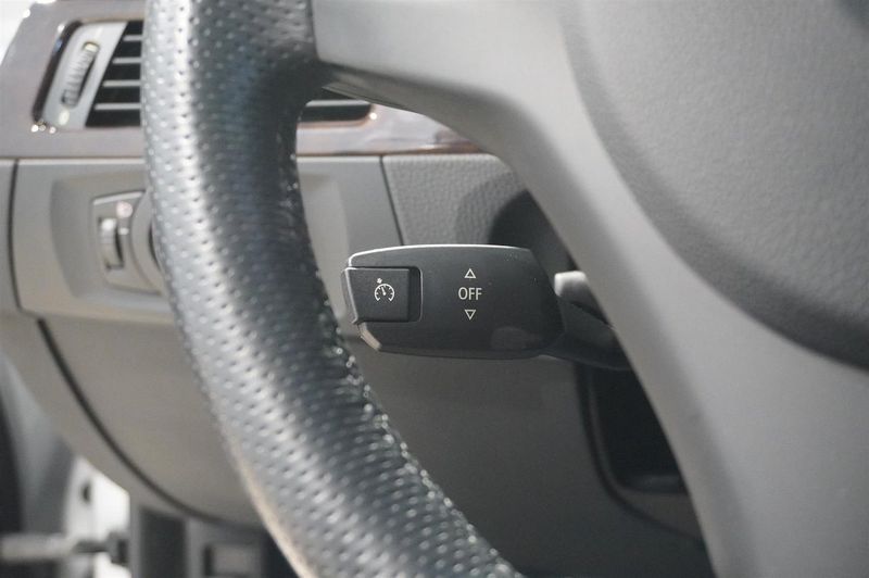 BMW 335 bild 14