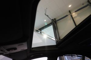 BMW 335 bild 16