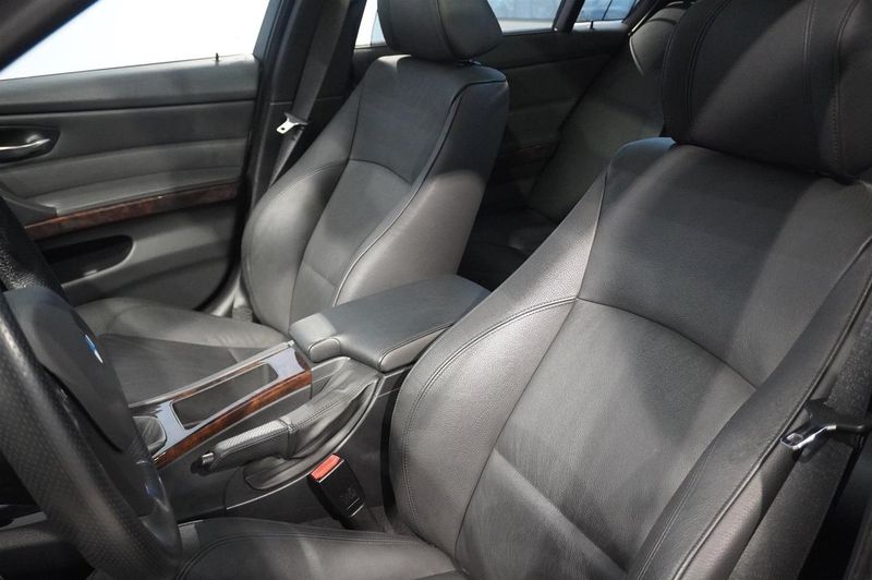 BMW 335 bild 12