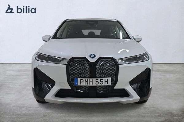 BMW iX xDrive40 Sport/Dragkrok/360° kamera - 2024