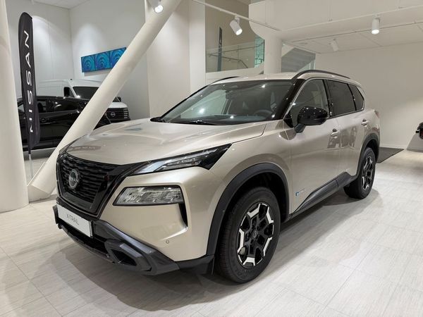 Nissan X-Trail e-4ORCE N-Trek /360 kamera/BLIS/Läder - 2025
