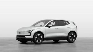 Volvo EX30 bild 1