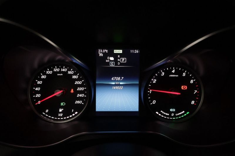 Mercedes GLC300 bild 16