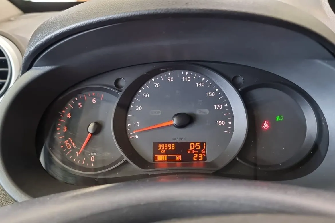 Vehicle image 31