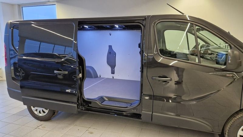 Nissan Primastar bild 4