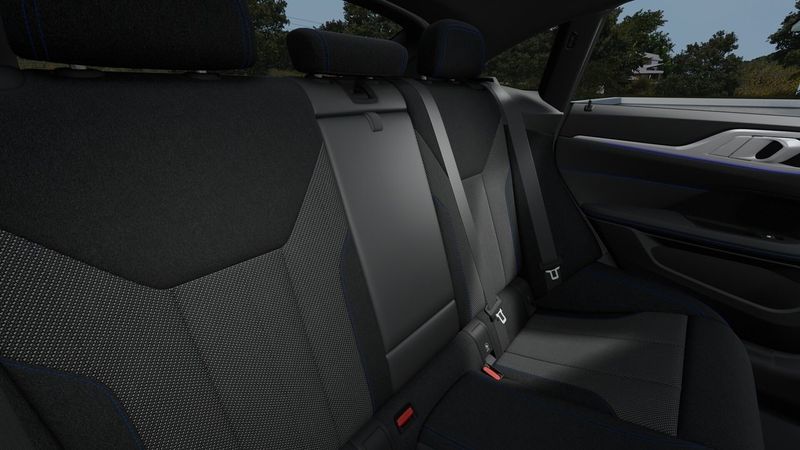 BMW i4 bild 11