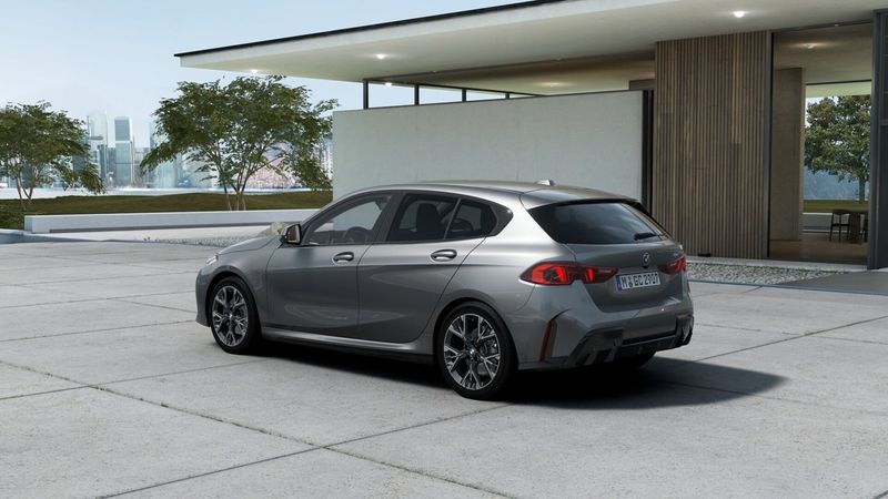 BMW 120 bild 2
