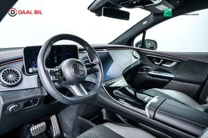 Mercedes EQE43 SUV bild 9
