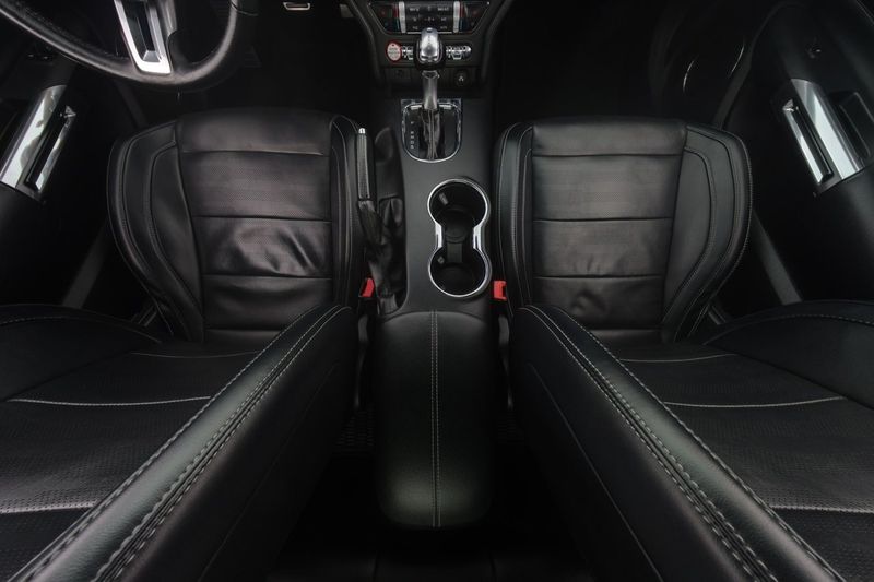 Ford Mustang bild 13