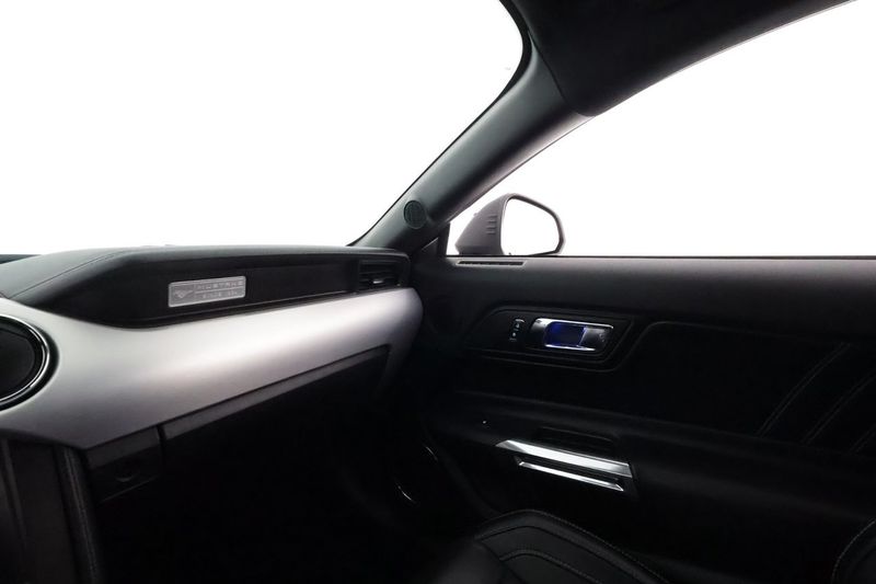 Ford Mustang bild 16