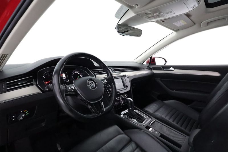 Volkswagen Passat bild 11