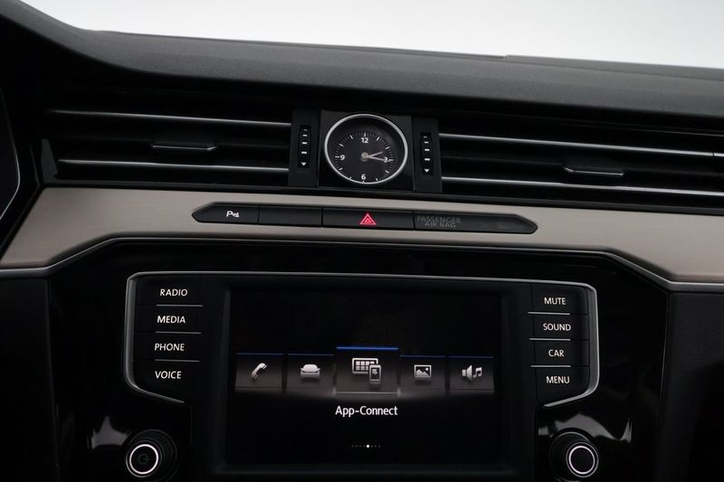 Volkswagen Passat bild 17