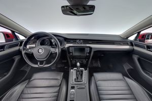 Volkswagen Passat bild 13