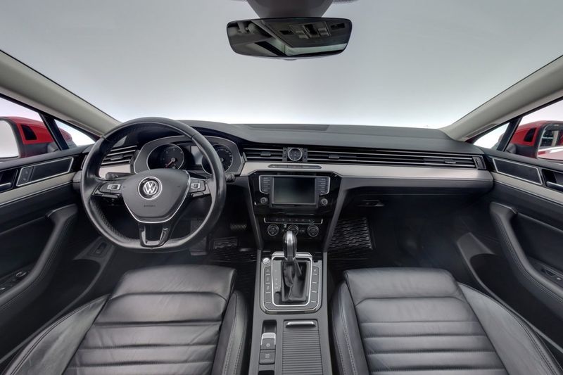 Volkswagen Passat bild 13