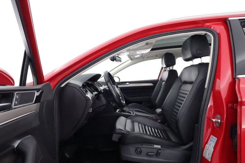Volkswagen Passat bild 10