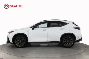 Lexus NX bild 9
