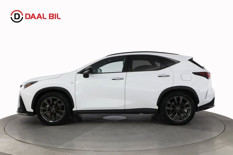 Lexus NX bild 9