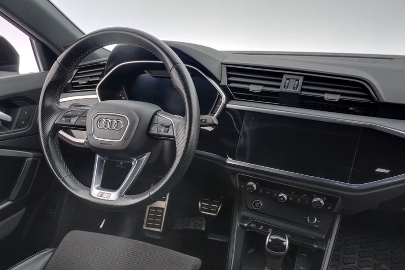 Audi Q3 bild 15