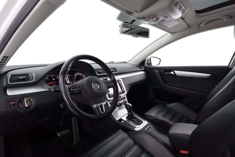 Volkswagen Passat bild 11