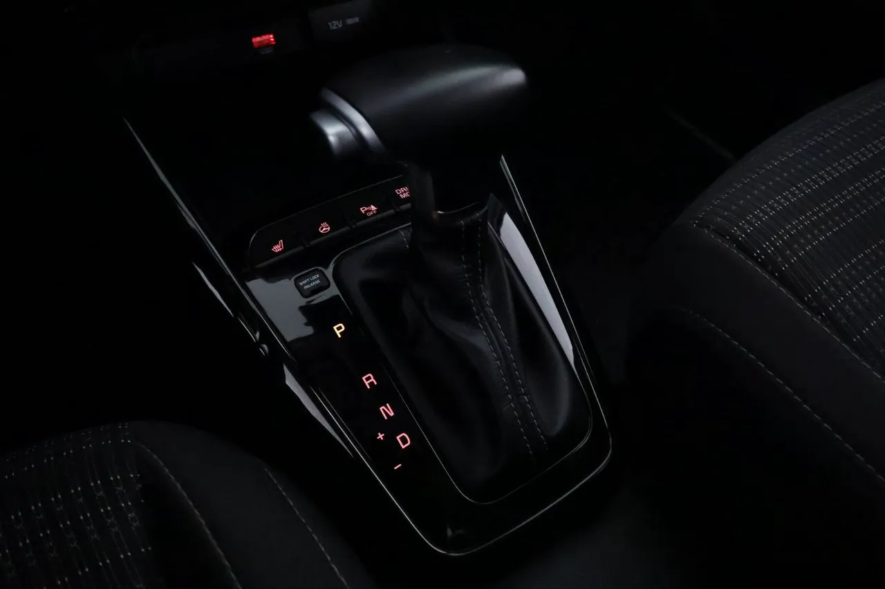 Vehicle image 20